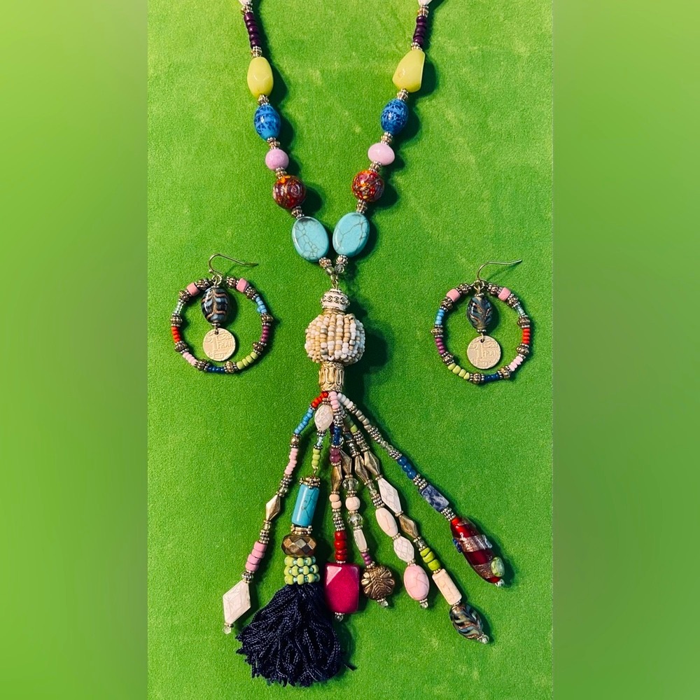 Chicos Colorful Beaded & Jeweled Pendant Necklace and Earring Set